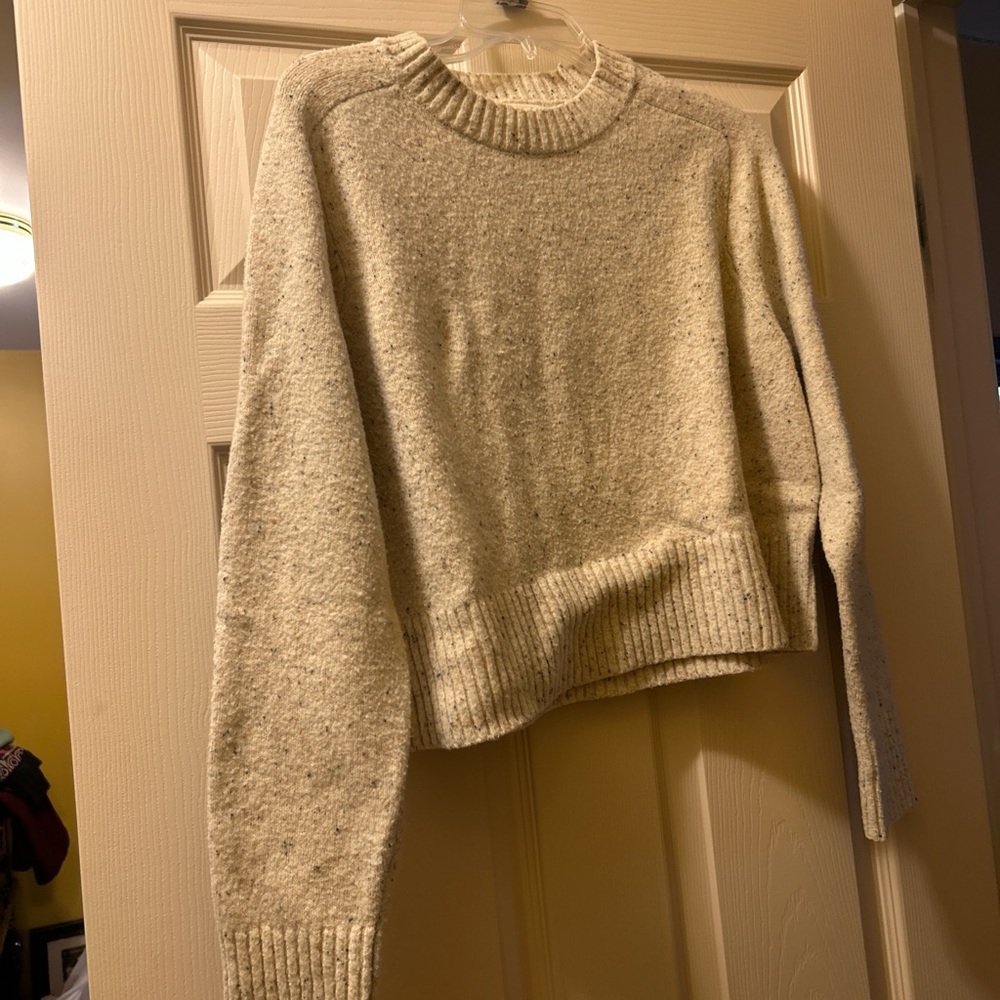 Universal Thread Speckled Cream Sweater